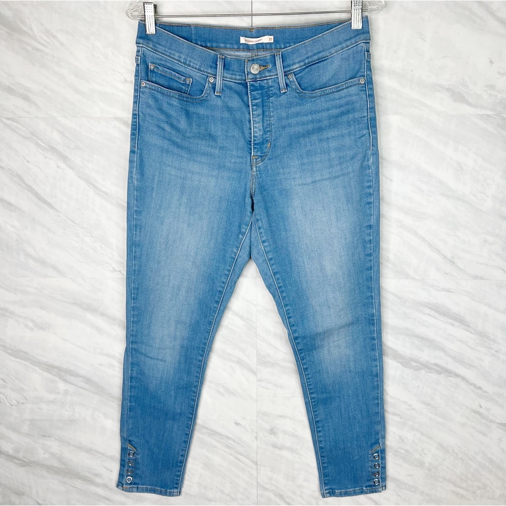 Levi’s 311 Shaping Skinny 30
